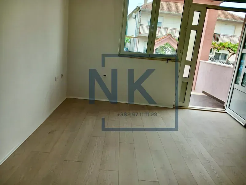 Izdavanje, jednosoban stan, 50m², Stari Aerodrom, Podgorica