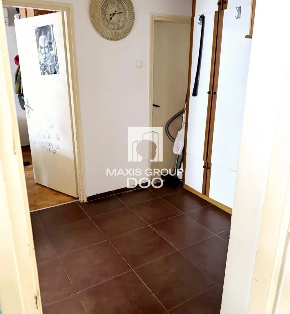 Sale, three bedroom apartment, 71m², Brace Jerković, Voždovac Sve Podlokacije