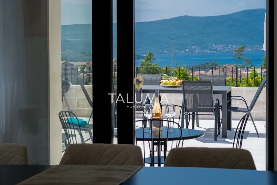 Prodaja, kuća, 250m², Mrčevac, Tivat