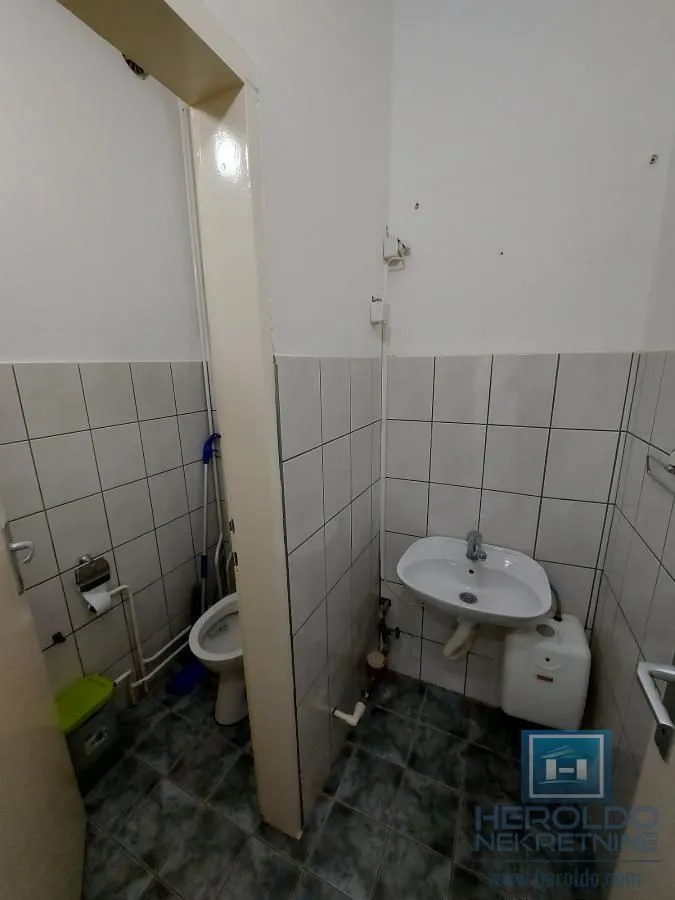 Rent, office space, 54m², Centar, Jagodina