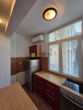 Izdavanje, jednosoban stan, 43m², Vračar Sve Podlokacije, Beograd - image 5