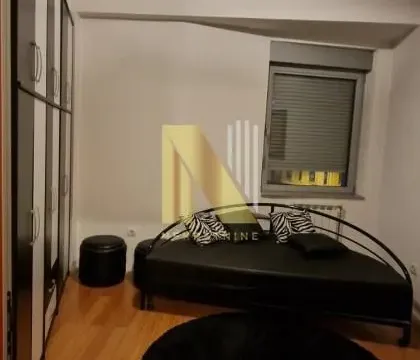 Izdavanje, četvorosoban stan, 99m², Centar, Novi Sad - image 5