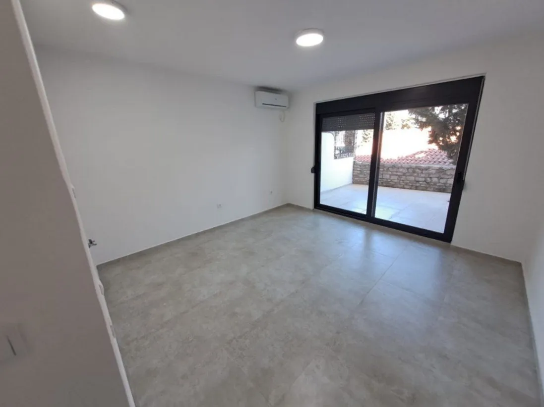 Sale, one bedroom apartment, 45m², Centar, Budva