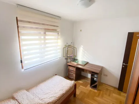 Izdavanje, dvosoban stan, 65m², Stari Aerodrom, Podgorica - image 15