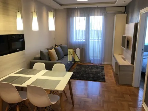 Izdavanje, dvosoban stan, 40m², Grbavica, Novi Sad Sve Podlokacije