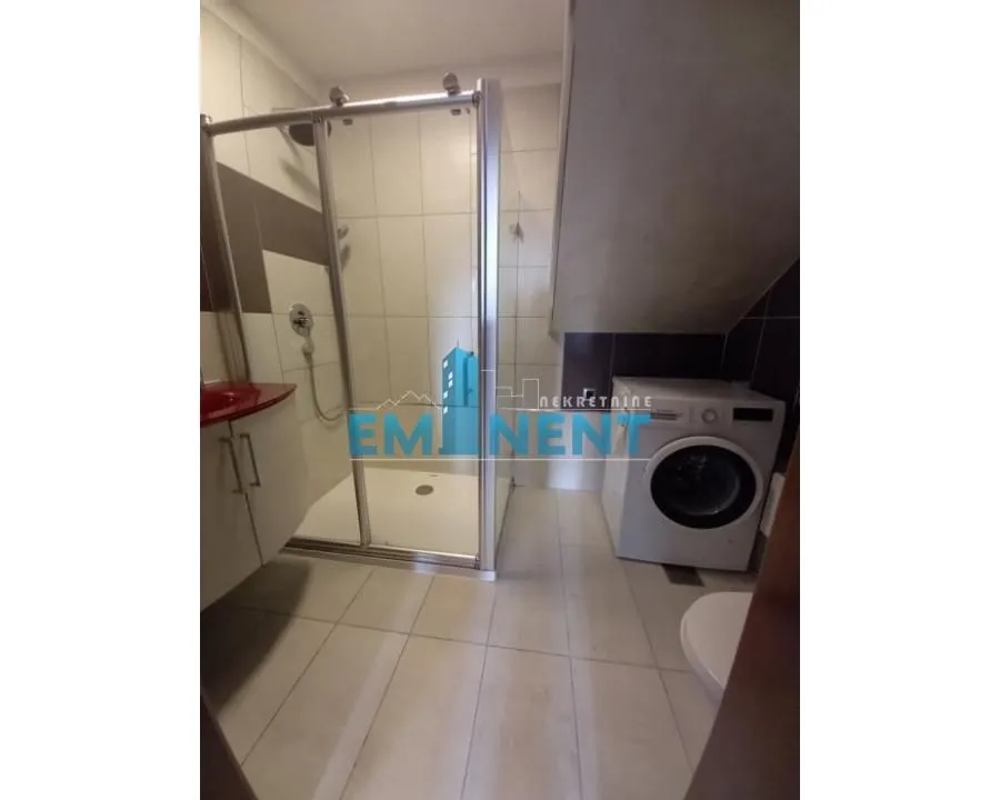 Rent, four bedroom apartment, 120m², Senjak, Beograd
