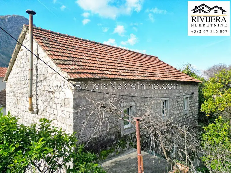 Prodaja, kuća, 77m², Škaljari, Kotor