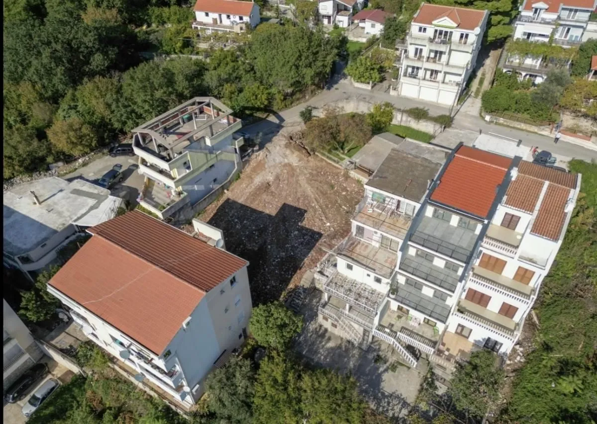 Prodaja, plac, 500m², Lazi, Budva