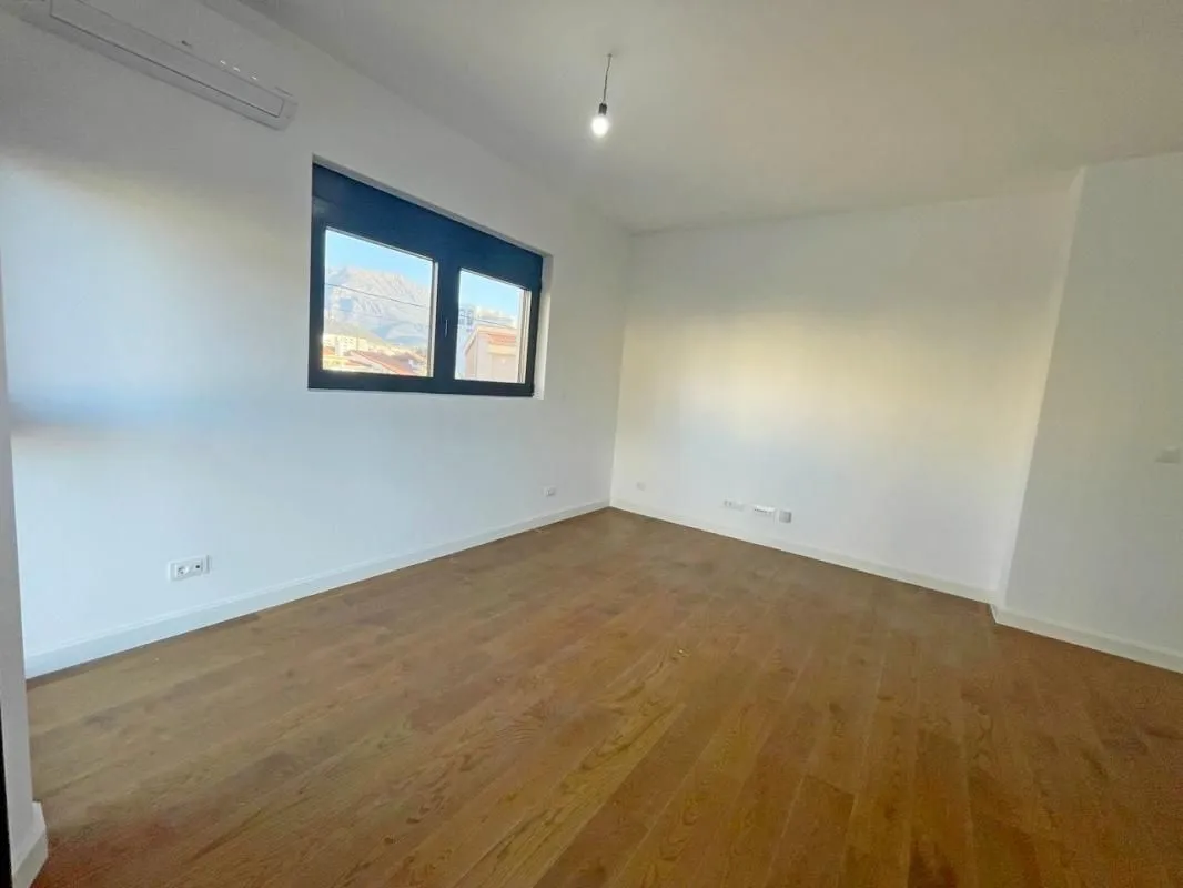 Prodaja, dvosoban stan, 64m², Bar, Crna Gora