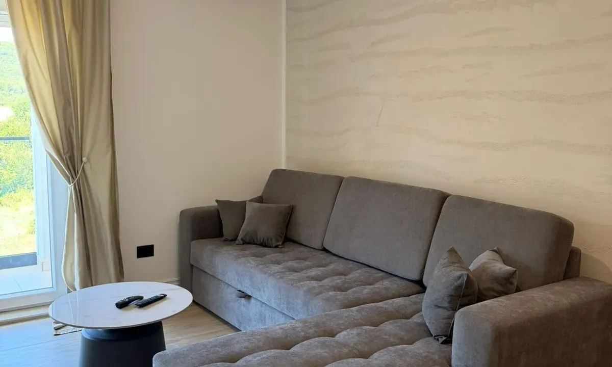 Rent, one bedroom apartment, 50m², Radanovići, Kotor