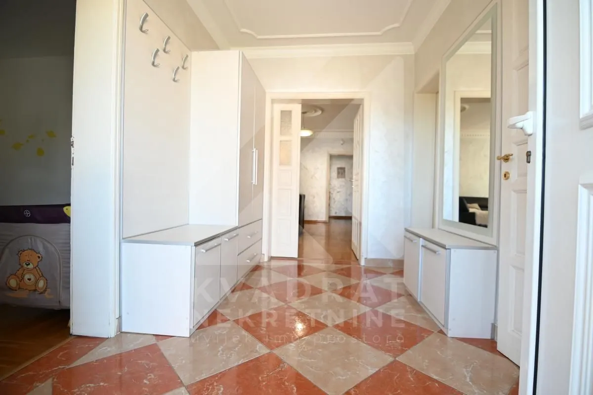 Rent, three bedroom apartment, 150m², Donja Gorica, Podgorica