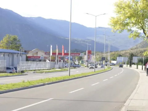 Prodaja, kuća, 200m², Grlić, Danilovgrad - image 2