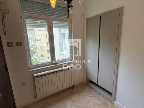 Izdavanje, trosoban stan, 80m², Slavija, Vračar Sve Podlokacije - image 8