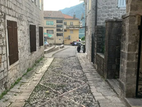 Sale, office space, 100m², Risan, Kotor - image 18