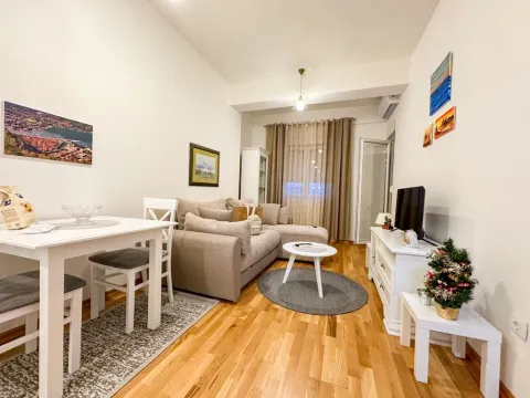 Izdavanje, jednosoban stan, 38m², Zabjelo, Podgorica - image 1