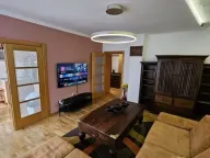 Izdavanje, trosoban stan, 80m², Stari Grad, Beograd - image 2