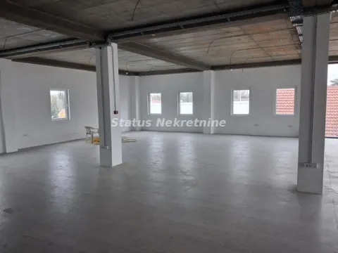 Poslovni prostor in Futog