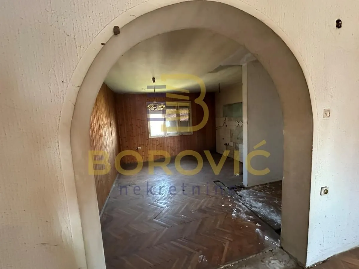 Sale, house, 252m², Batajnica, Beograd