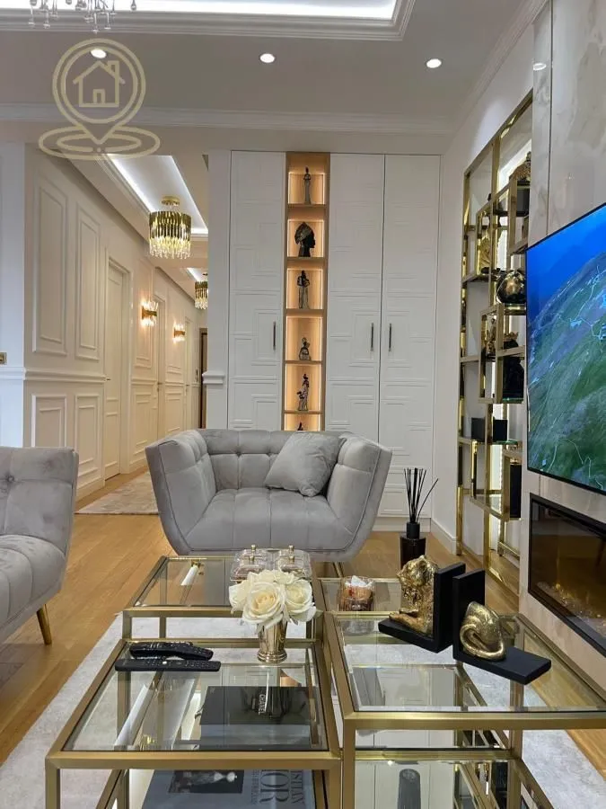 Prodaja, četvorosoban stan, 175m², Savski Venac, Beograd