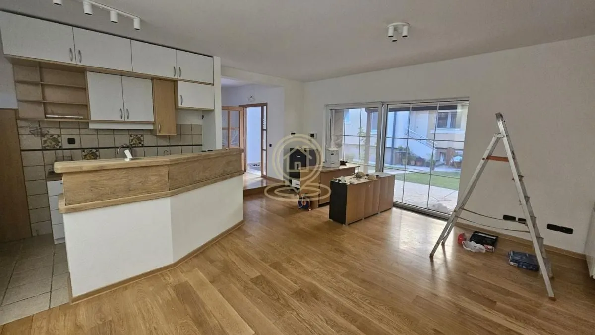 Rent, office space, 200m², Zemun Novi Grad, Zemun Sve Podlokacije