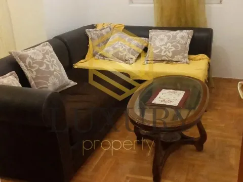 Izdavanje, jednosoban stan, 48m², Stari Aerodrom, Podgorica - image 1