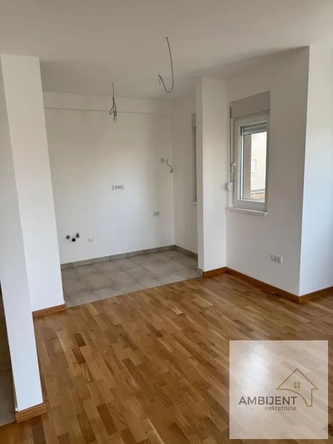 Rent, three bedroom apartment, 56m², Ledine, Beograd