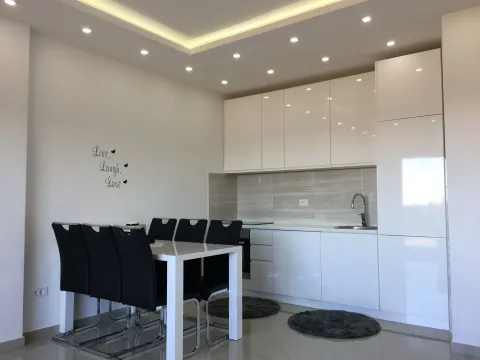 Rent, one bedroom apartment, 56m², Šušanj, Bar - image 3