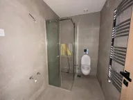 Izdavanje, četvorosoban stan, 205m², Alibegovac, Petrovaradin - image 21