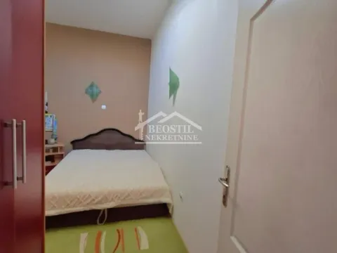 Prodaja, trosoban stan, 73m², Karaburma, Palilula Sve Podlokacije - image 12