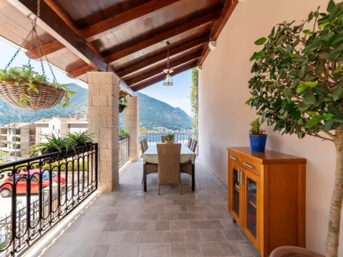 Sale, house, 507m², Dobrota, Kotor - image 47