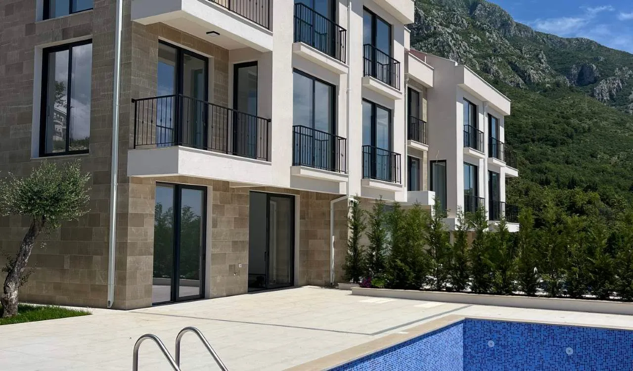 Sale, house, 220m², Rijeka Reževići, Budva