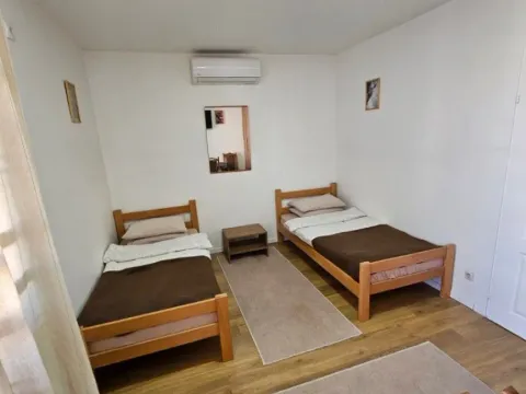 Izdavanje, dvosoban stan, 35m², Zvezdarska Šuma, Zvezdara Sve Podlokacije - image 12