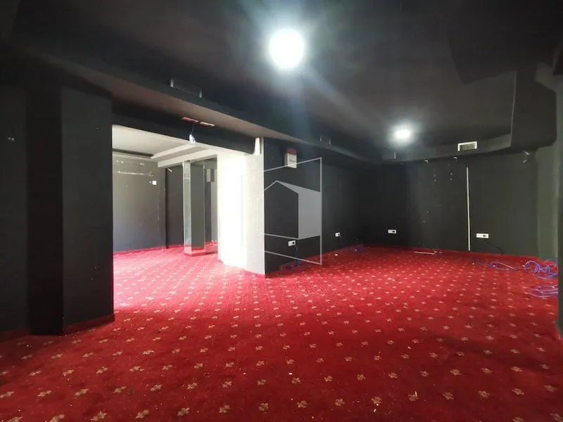 Rent, office space, 90m², Lepa Kata, Podgorica