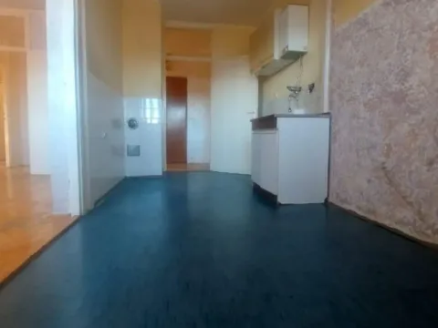 Prodaja, dvosoban stan, 73m², Centar, Nikšić - image 4