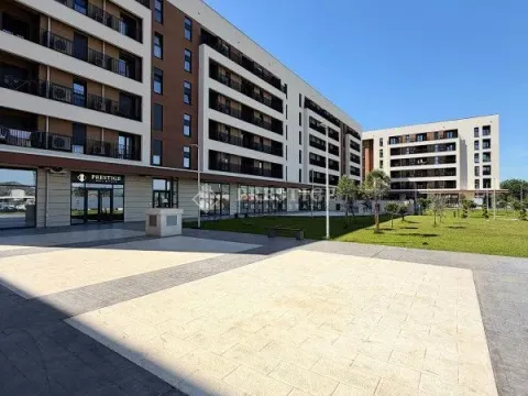 Izdavanje, jednosoban stan, 47m², City Kvart, Podgorica - image 14
