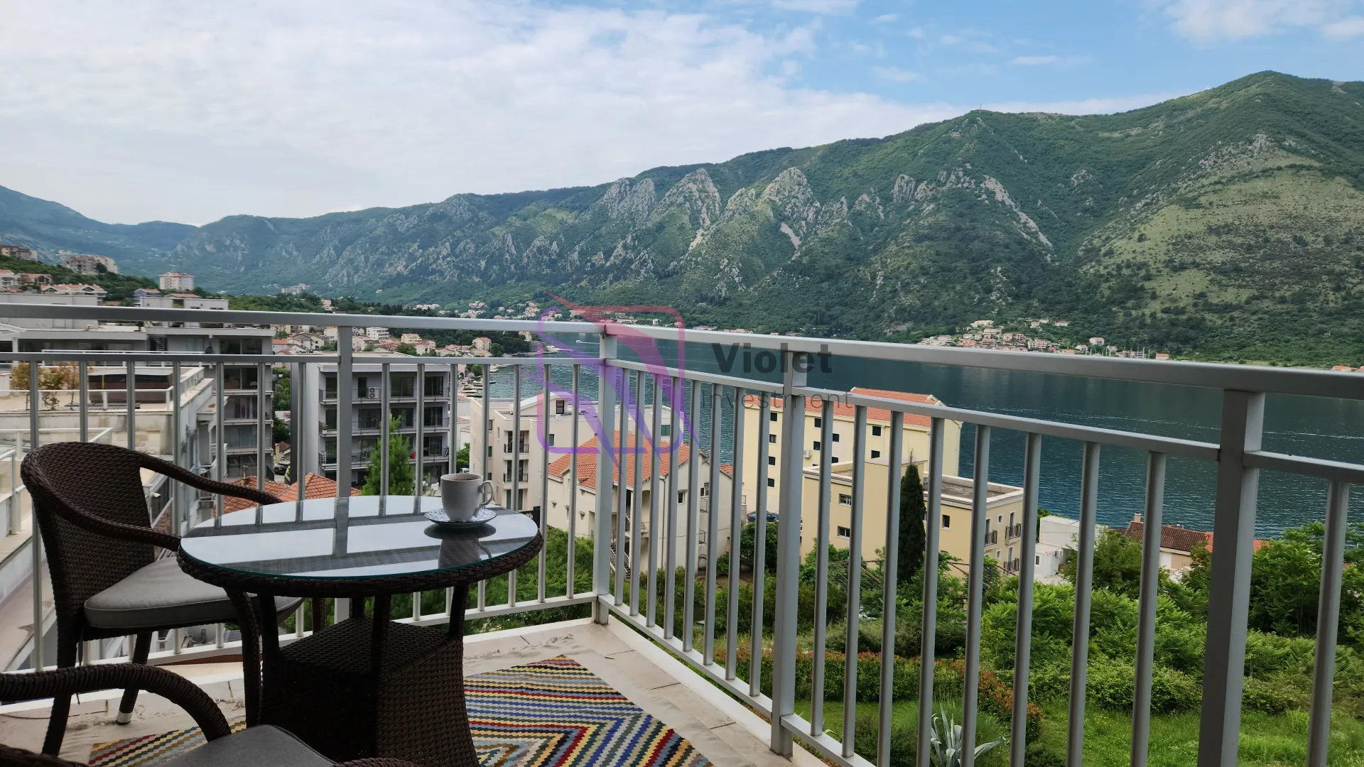 Prodaja, trosoban stan, 75m², Dobrota, Kotor