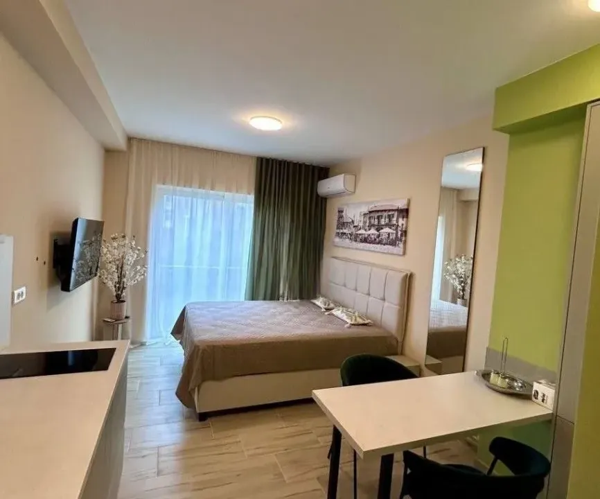 Izdavanje, garsonjera, 20m², Bečići, Budva