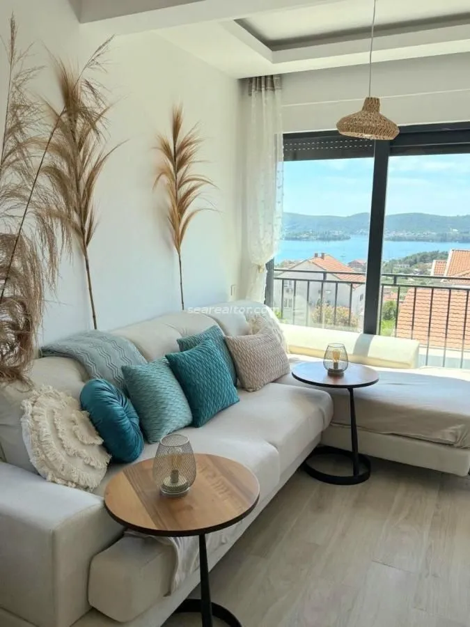 Prodaja, dvosoban stan, 97m², Tivat, Crna Gora
