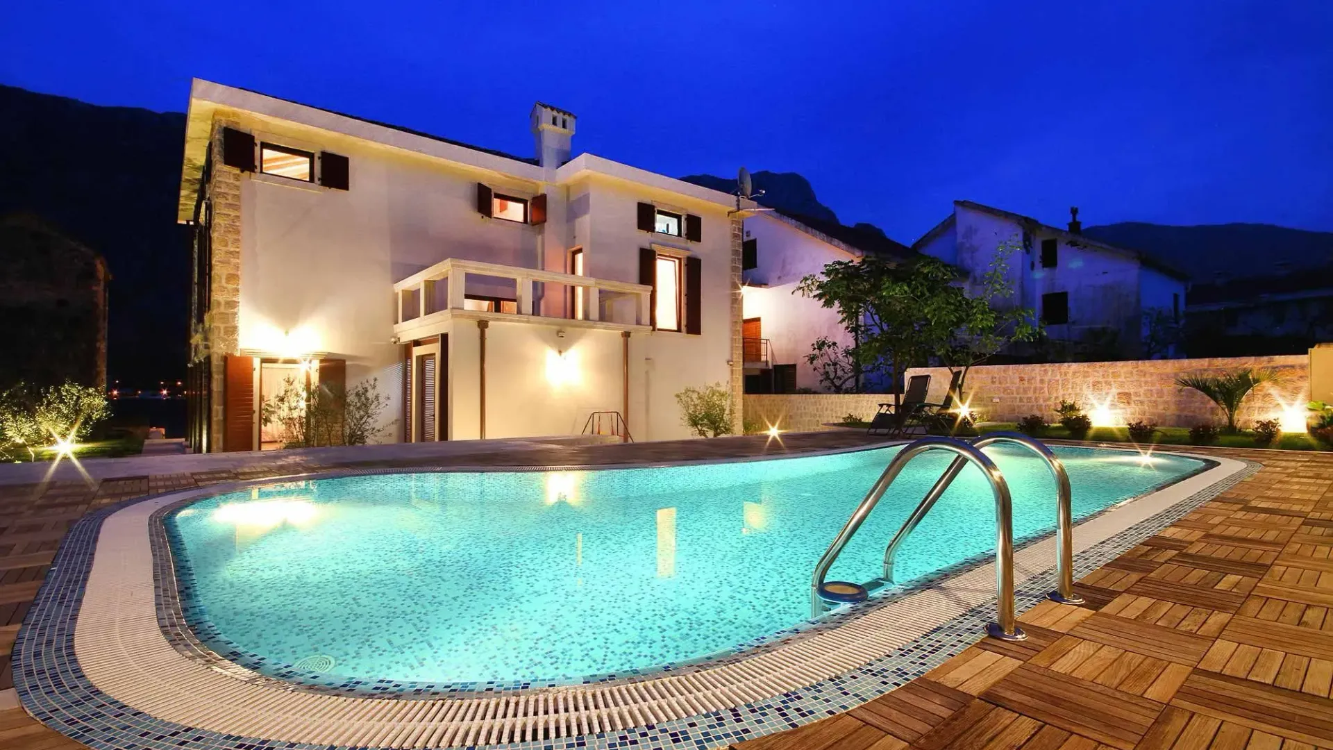 Sale, house, 497m², Prčanj, Kotor
