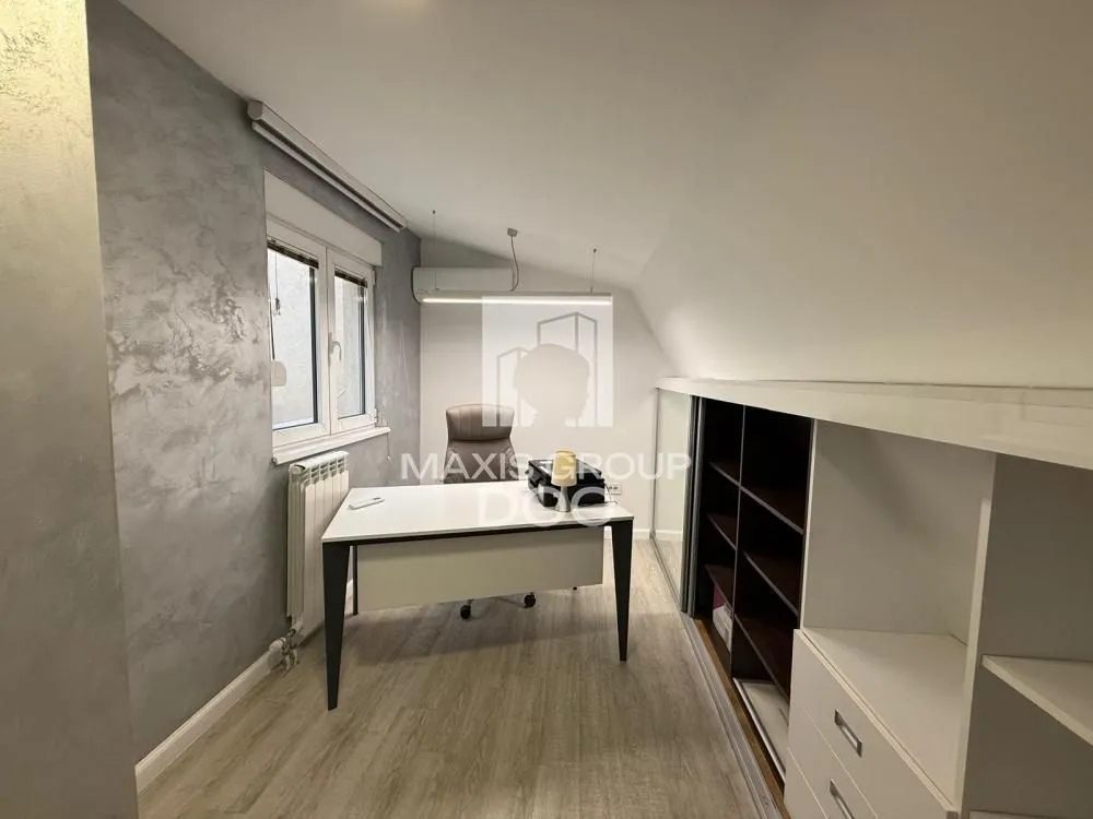 Sale, apartment, 118m², Đeram Pijaca, Beograd