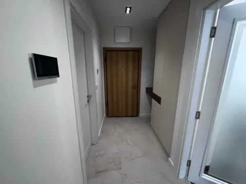 Rent, one bedroom apartment, 50m², Podgorica, Crna Gora - image 8