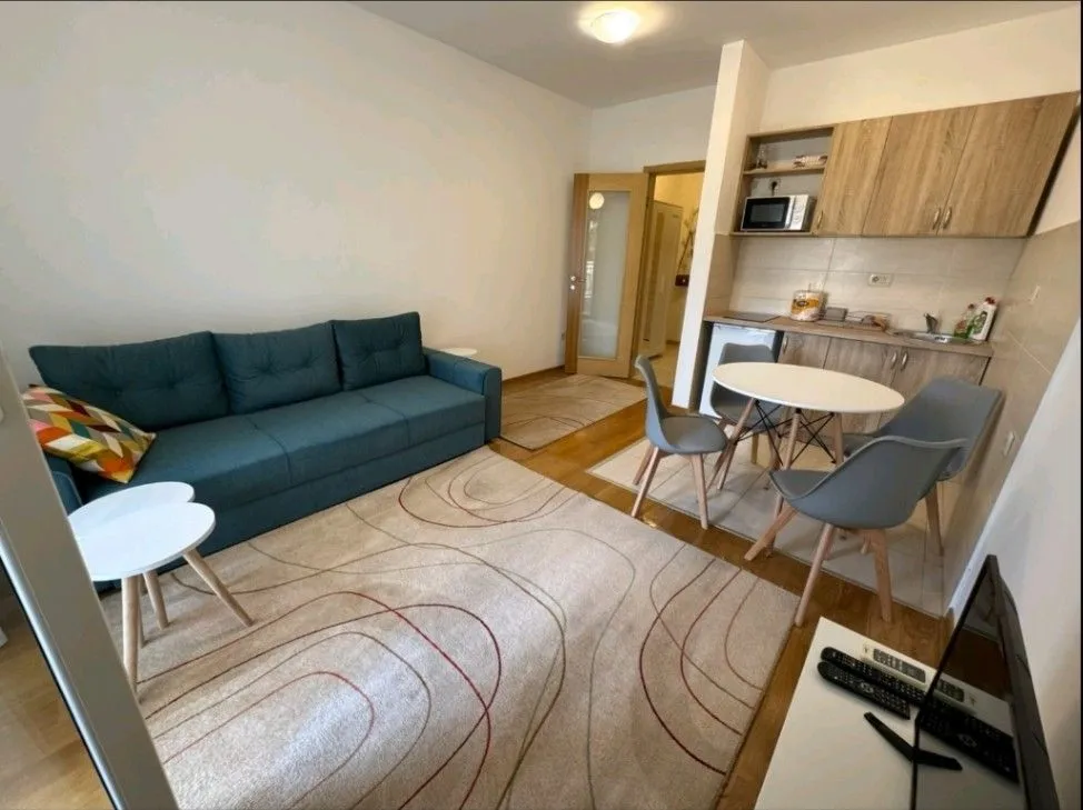 Rent, studio apartment, 26m², Blok 6, Podgorica