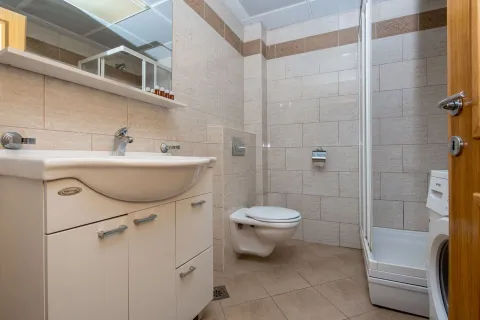 Sale, two bedroom apartment, 68m², Bečići, Budva - image 7