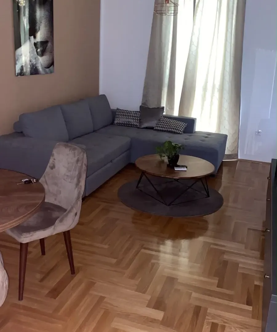 Izdavanje, jednosoban stan, 50m², Kava, Tivat