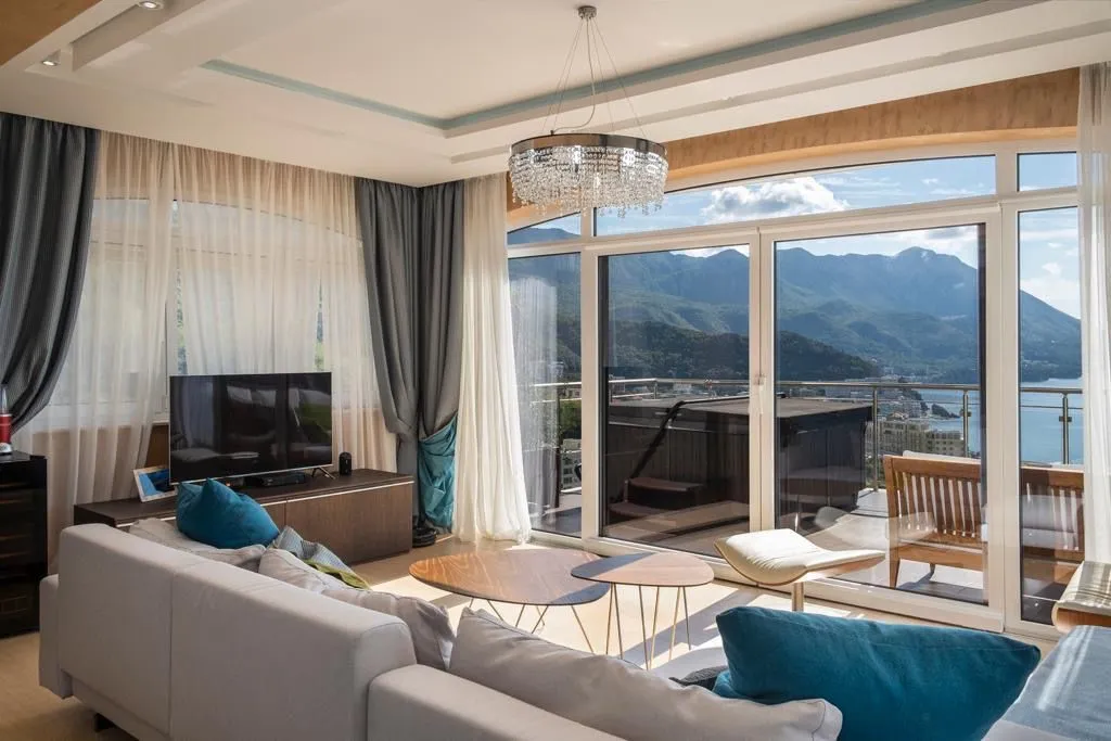 Sale, three bedroom apartment, 147m², Bečići, Budva