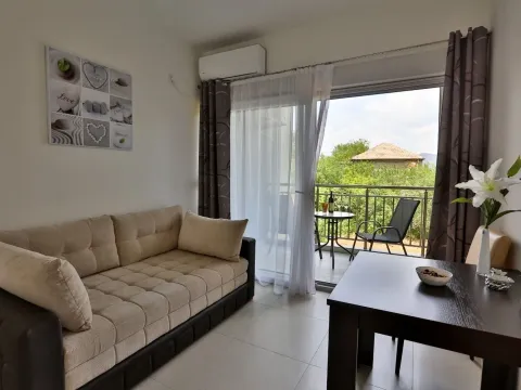 Prodaja, kuća, 550m², Tivat, Crna Gora - image 2