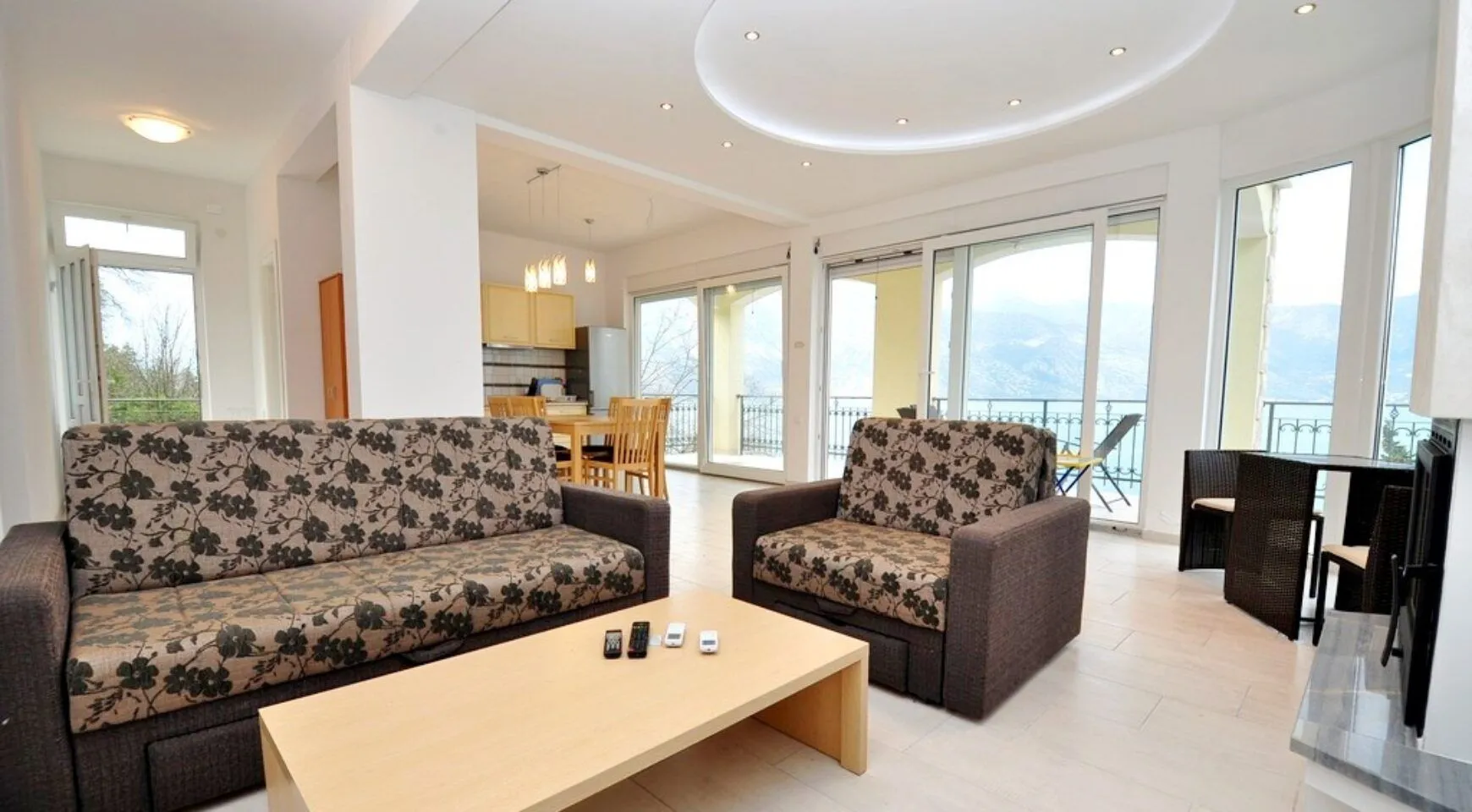 Sale, house, 424m², Kostanjica, Kotor
