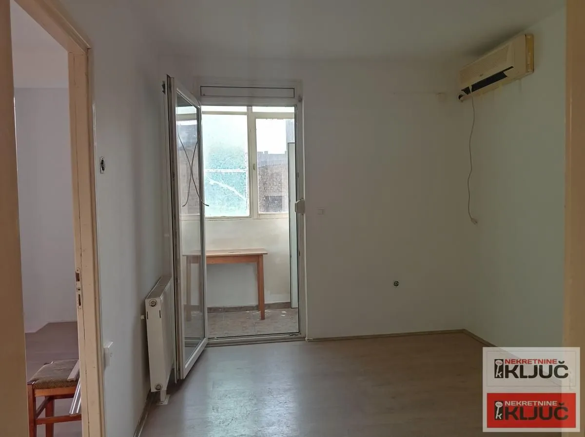 Prodaja, jednosoban stan, 31m², Grbavica, Novi Sad Sve Podlokacije
