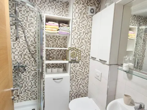 Izdavanje, jednosoban stan, 45m², City Kvart, Podgorica - image 7