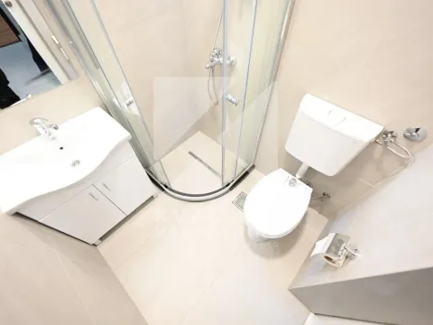 Rent, office space, 70m², Centar, Podgorica - image 9